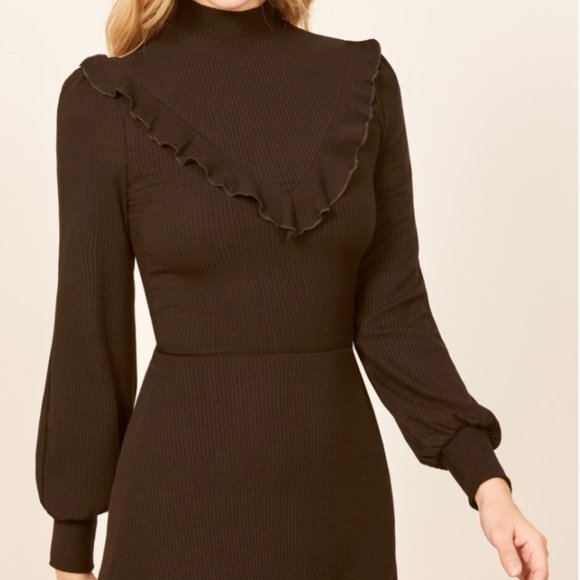 Chapel Dress - Picture 2 of 6